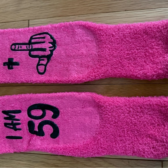 Happypop Unique 60th Birthday Pink Fuzzy Fun Socks NWT - Picture 1 of 6